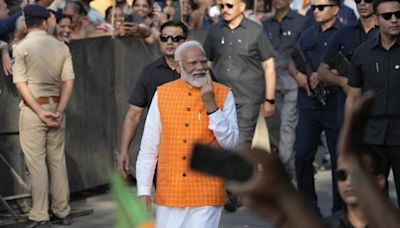 “Infiltrados”: Modi sube el tono contra minoría musulmana, mientras India vota en tercera fase de elecciones