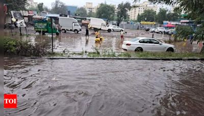 Intense ‘Convective’ Rain Causes Severe Waterlogging in Pune's East | Pune News - Times of India