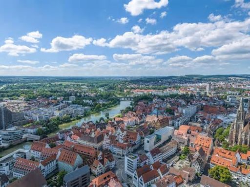 Diese beiden Städte und Bundesländer werden nur von einem bekannten Fluss getrennt