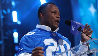 NFL Legend Barry Sanders Cleared to Resume Normal Activities After Health Scare