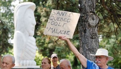 Italian seniors protest against language verifications at Santa Cabrini Hospital