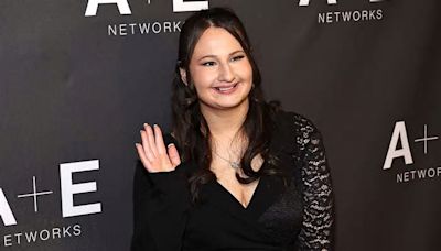 Gypsy Rose Blanchard Spends Time with Ex-Fiancé Ken Urker and Her Family amid Divorce from Ryan Scott Anderson
