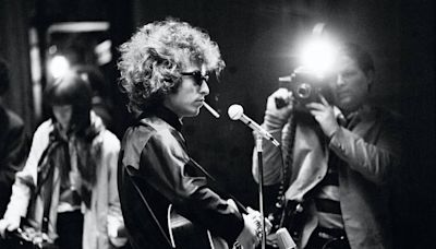 Ensaísta traça história de Bob Dylan a partir de sete canções em 'Folk Music'