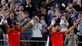 Nadal y Alcaraz, como en su casa, cumplieron con la lógica y vencieron a la dupla argentina en el arranque del tenis olímpico