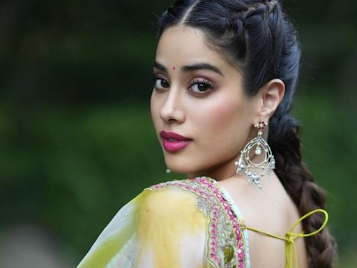 Ulajh actress Janhvi Kapoor jokes about giving money to people to praise her, talks about paid PR