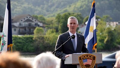 Wheeling Mayor Glenn Elliott will take on West Virginia Governor Jim Justice for Senator Manchin’s U.S. Senate seat