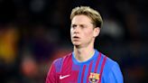 Frenkie de Jong ‘wants to stay at Barcelona’ amid Manchester United rumours