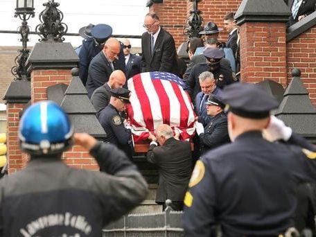 Hundreds of mourners gather at funeral for Billerica police sergeant - The Boston Globe