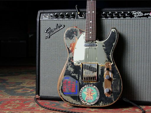 Fender unveils $20,000 Mastberbuilt replica of Joe Strummer’s 1966 Telecaster