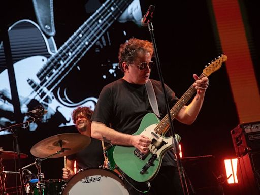 Andrés Calamaro agota primera fecha en Chile y suma segundo concierto - La Tercera