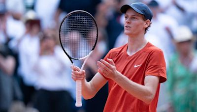 2024 French Open men's semifinal odds, predictions: Jannik Sinner vs. Carlos Alcaraz picks by tennis expert