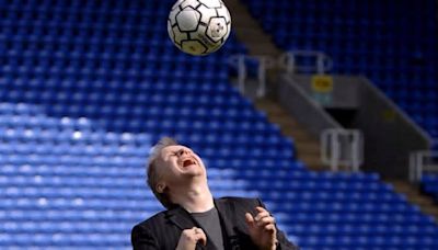 Kulturprogramm zur Fußball-EM in München: Herbert Grönemeyer und Lars Eidinger kommen ins "Stadion der Träume"