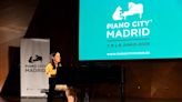 5 planes gratis en Madrid del 7 al 14 de junio: piano al aire libre y una exposición con objetos de Rosalía y otros artistas