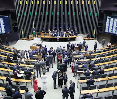 Câmara aprova PEC da anistia partidária. Veja como cada deputado votou