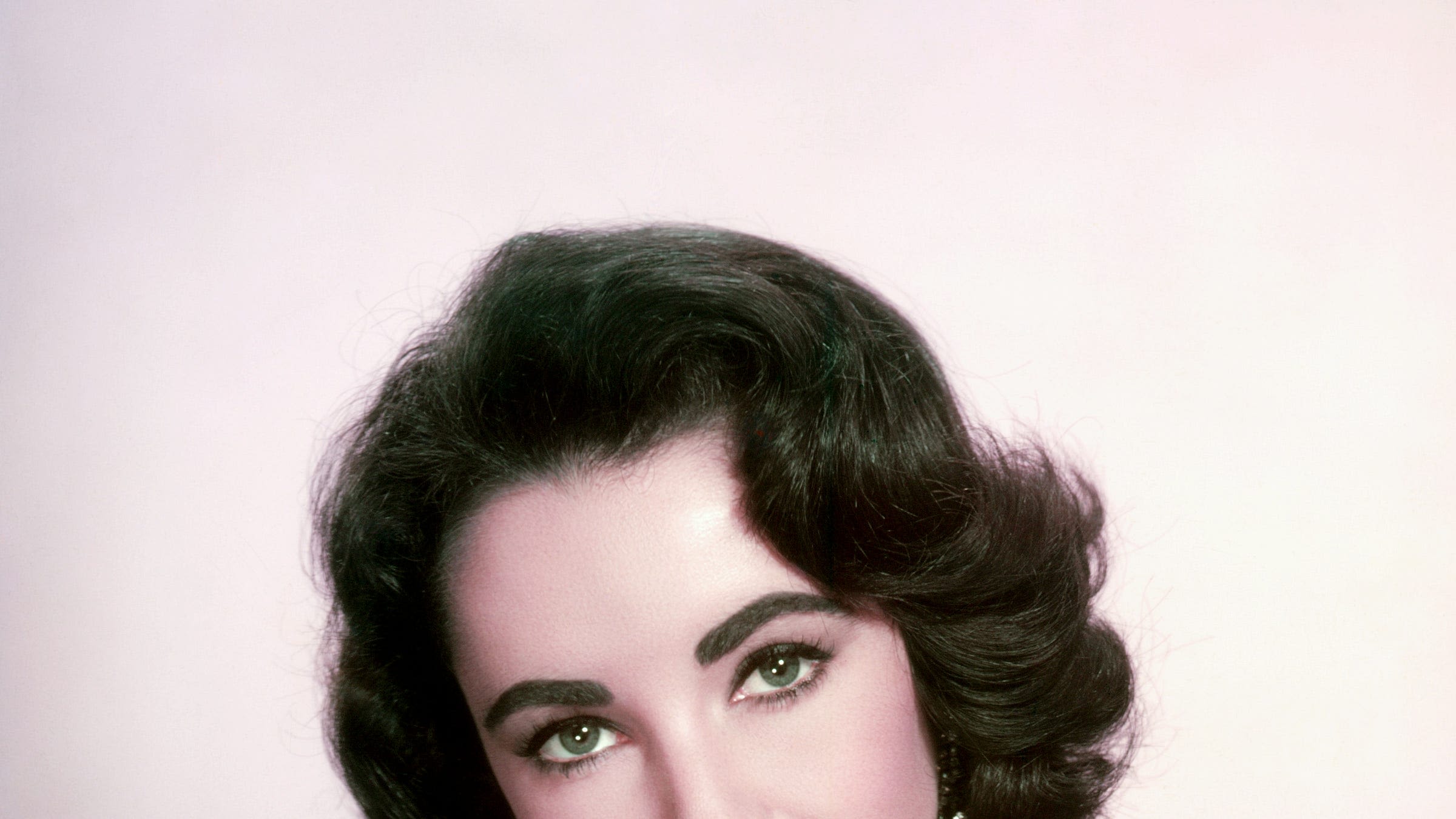 Elizabeth Taylor's Glamorous Life in Photos