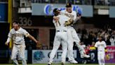 Cronenworth, Padres rally to stun Dodgers 5-3 to reach NLCS