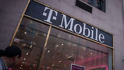 T-Mobile is buying most of US Cellular for $4.4 billion