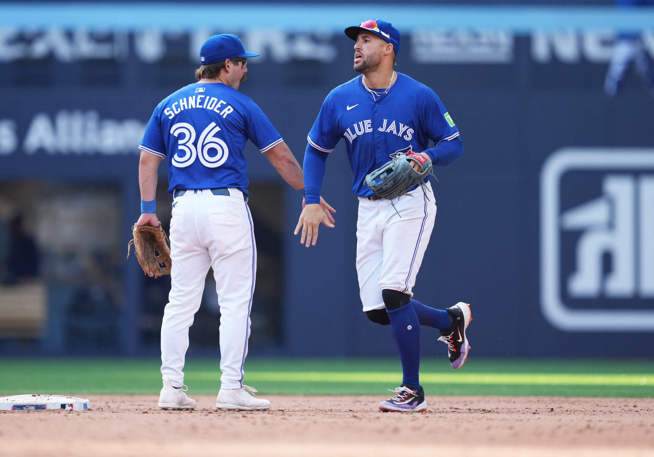 Blue Jays top White Sox, try to take advantage of soft schedule to turn around season