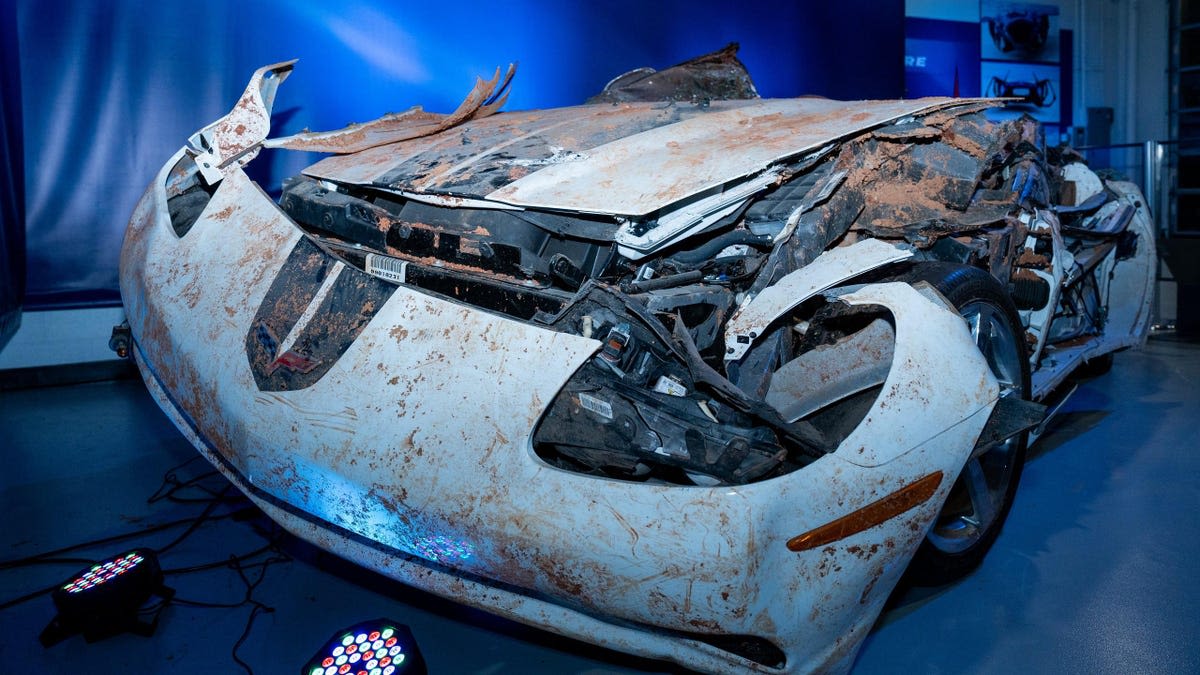 You Can Now See The Wreckage From The National Corvette Museum Sinkhole Up Close