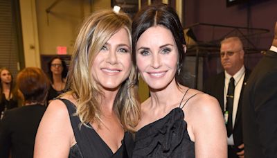 Jennifer Aniston pens emotional tribute to Courteney Cox for special reason