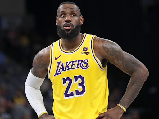 LeBron James contract: Lakers star gives himself flexibility with two-year, $104M maximum deal