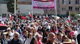 Marcha Rosa por la Democracia: Significado del Color y la Manifestación