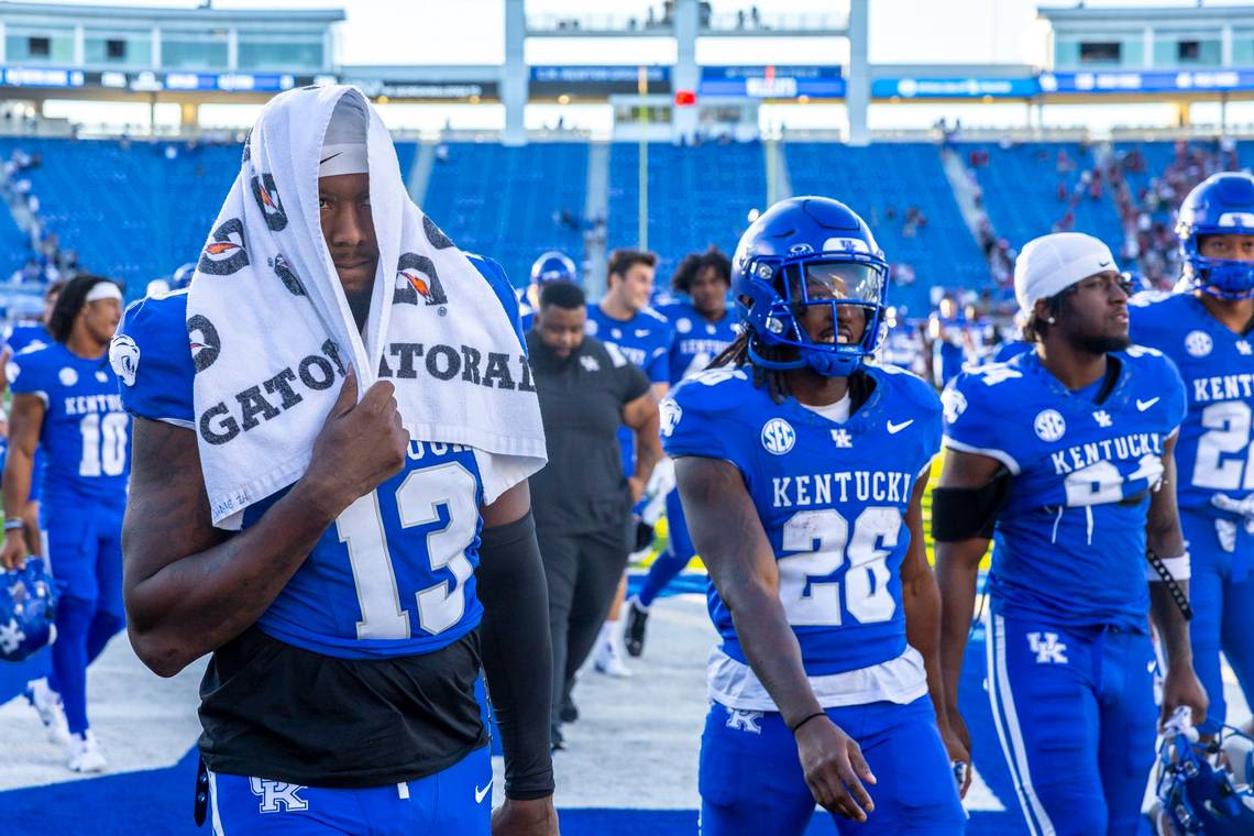 Mark Stoops: UK football’s response to adversity in South Carolina loss ‘not acceptable’