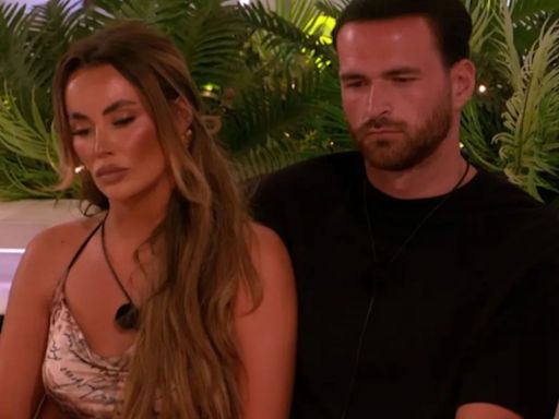 Love Island fans brand bosses ‘evil’ after shocking twist during Harriett’s exit