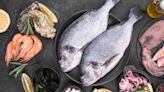 再也不怕海鮮「裝熟」！一次學會蛤蜊、牡蠣、魚肉等常見五類海鮮熟度辨識