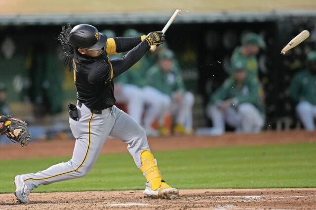 Pirates' hitting woes continue in 5-2 loss to A's