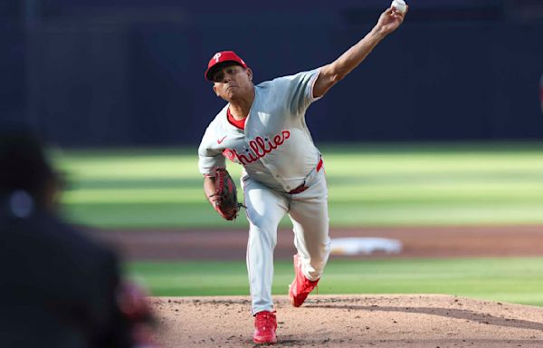 Suárez's scoreless innings streak ends in otherwise brilliant effort in Phillies win over Padres