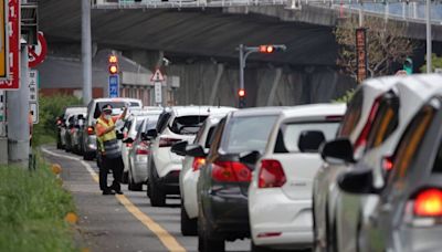 端午連假車流變1.4倍！高公局祭出7大措施 國道2時段全線暫停收費｜壹蘋新聞網