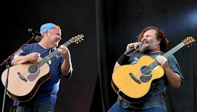 Après une mauvaise blague sur Donald Trump, Tenacious D abandonne sa tournée