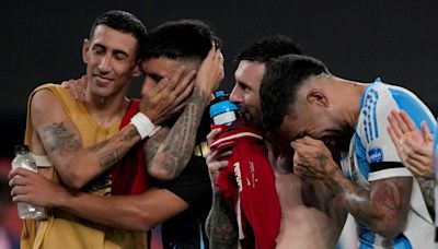 La emoción de Di María antes de su retiro de la Selección y la arenga que le dedicó Messi en la previa del triunfo ante Canadá