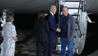 Video shows moment Joe Biden, Kamala Harris greet freed American prisoners