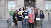 Friends of the Nashua Public Library wins Gate City Light Award