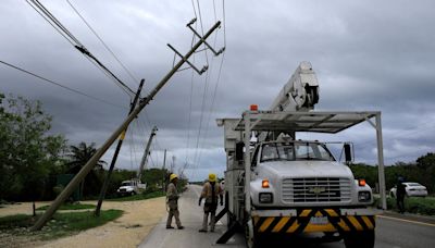 Beryl live updates: Storm expected to slam into Texas coast as hurricane