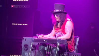 Slash tells us about his experiences learning to play pedal steel for the last two years