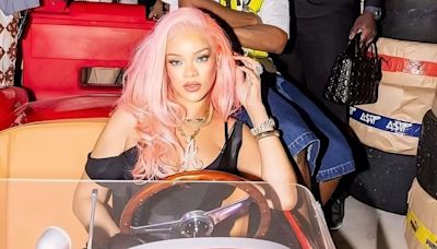 Para além de Rihanna, relembre outras 10 celebridades que já apostaram no cabelo rosa