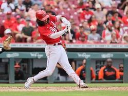 Reds infielder named National League Player of the Week