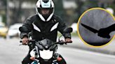 Conductor de plataforma recibió 15 puñaladas: lo llamaron a un falso servicio para robarle su motocicleta en Bogotá