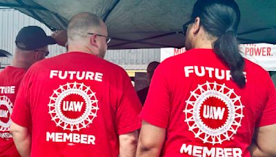 UAW's push to unionize factories in the South faces latest test at 2 Mercedes plants in Alabama