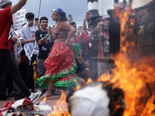 Burning of US flags triggers political attacks