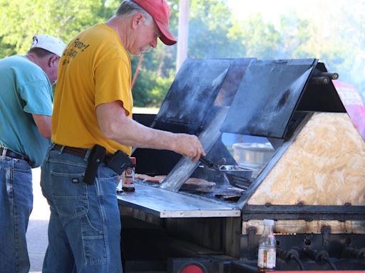 15 things to do this week in Dallas County include outdoor movies, community meals, parades