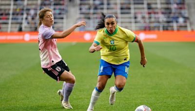 Marta celebra elección de Brasil como sede del Mundial femenino de fútbol