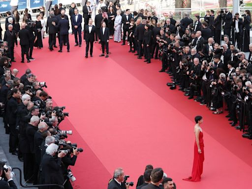 Ukrainian Model Says She Plans To Sue Cannes Film Festival Over “Unreasonable” Red Carpet Security