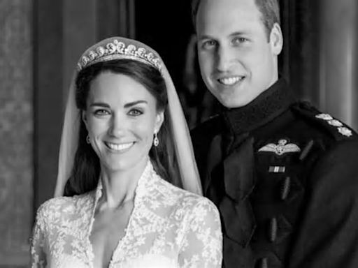 Com câncer, Kate Middleton aparece em foto inédita com príncipe William ao celebrar casamento