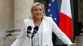 Partido de Le Pen lidera pesquisa na França Por Poder360