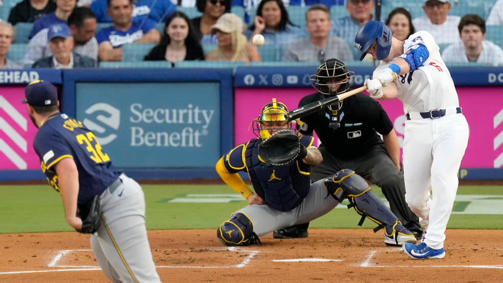 Freeman singles in the go-ahead runs in 8th, Smith homers 3 times as Dodgers beat Brewers