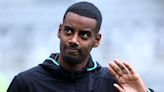 Alexander Isak breaks Man Utd legend's Premier League record in Sheffield Utd rout